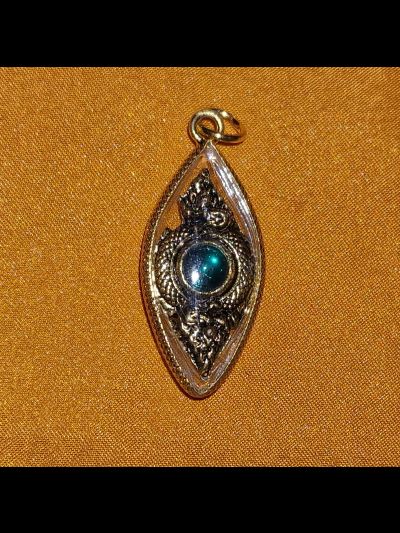 Pendentif Hypnotique Oeil de Naga-Boule Verte
