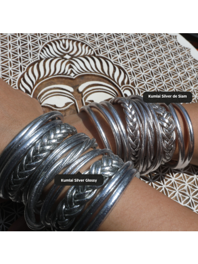 Mon Kumlai Glossy Silver