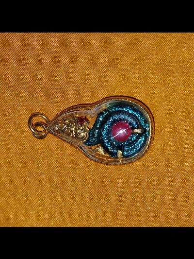 Pendentif Hypnotique Naga-Bleu