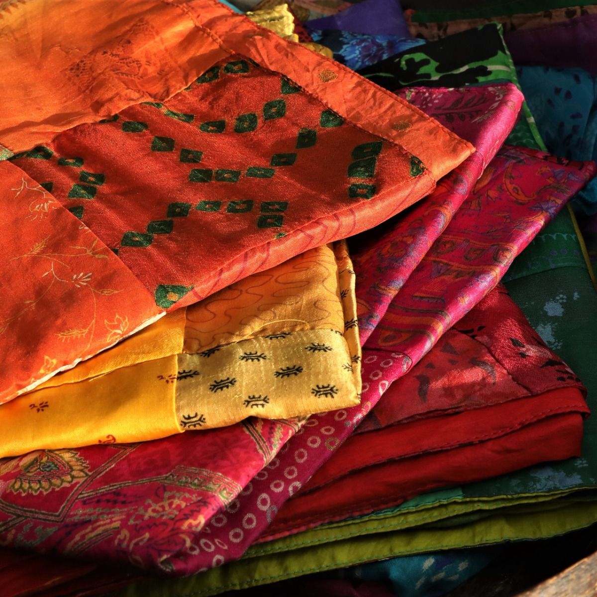 Foulard patchwork en soie mes indes galantes paris