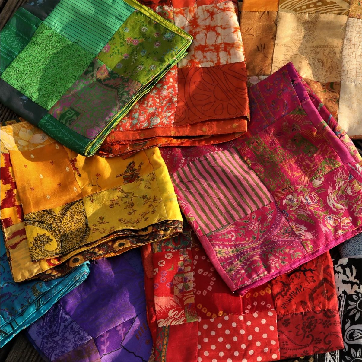 Foulard patchwork en soie mes indes galantes paris