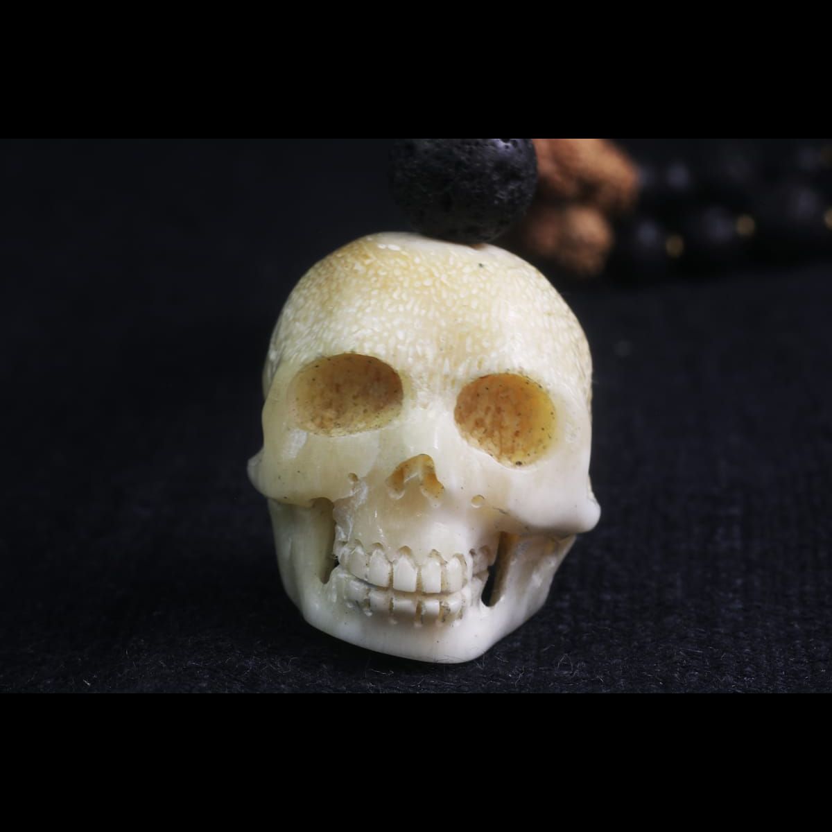 Rudraksha lave Tête de mort