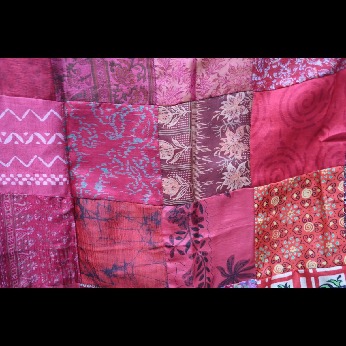 Foulard patchwork en soie mes indes galantes paris