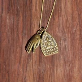 Amulette Thaï Bouddha et Sa Main
