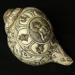 Conque Tibétaine Bouddha