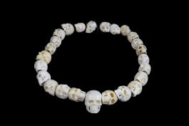Collier Tête de mort en os de Buffle