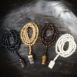 Collier Mala tête de mort os de Yack