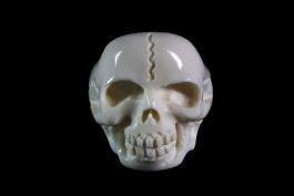 Bague tête de mort os